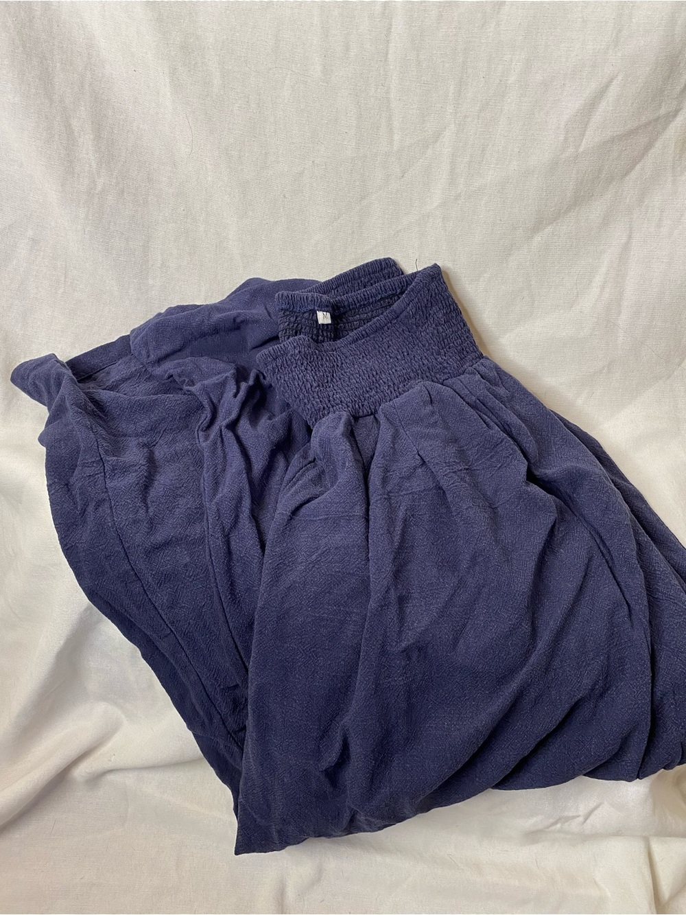 Women’s Navy Linen Pants